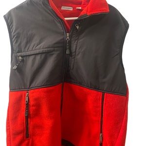 Men's outer boundary vest.